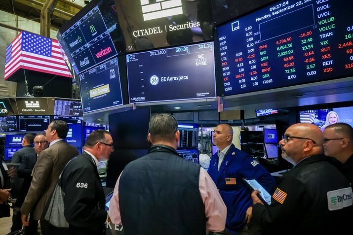 Currency Markets Volatile Amid AI Uncertainty